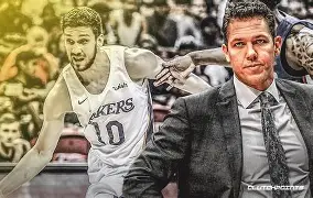 熊猫体育直播-卢克肖踢中卫  第1张